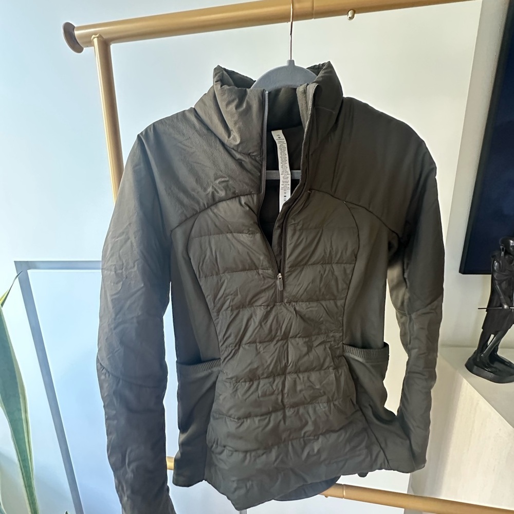 Lululemon Women's Olive 3/4 zip quilted pullover